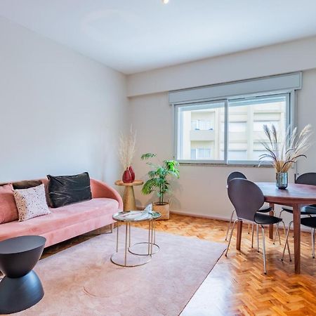 Amazing Duplex - Mid Century Experience & Parking Apartment Porto Ngoại thất bức ảnh