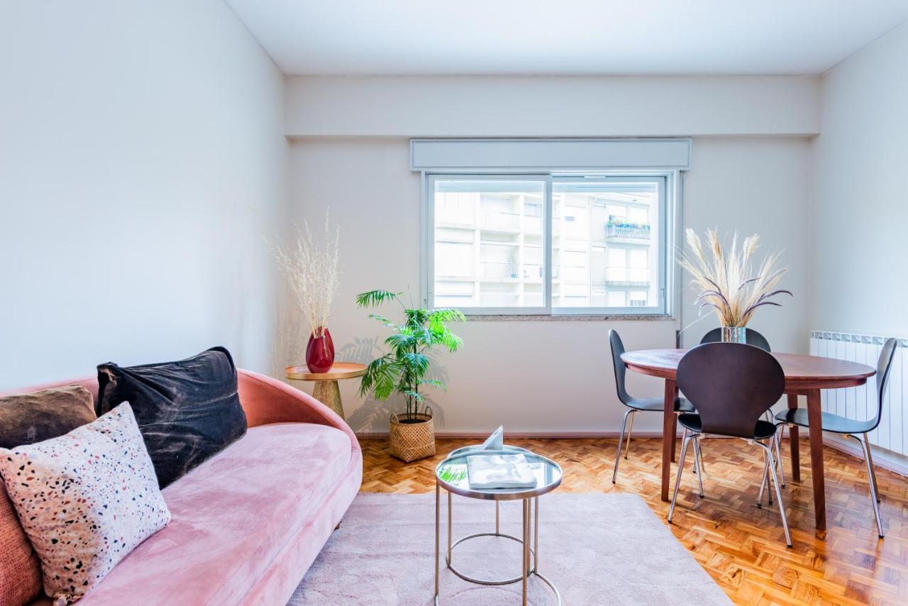 Amazing Duplex - Mid Century Experience & Parking Apartment Porto Ngoại thất bức ảnh